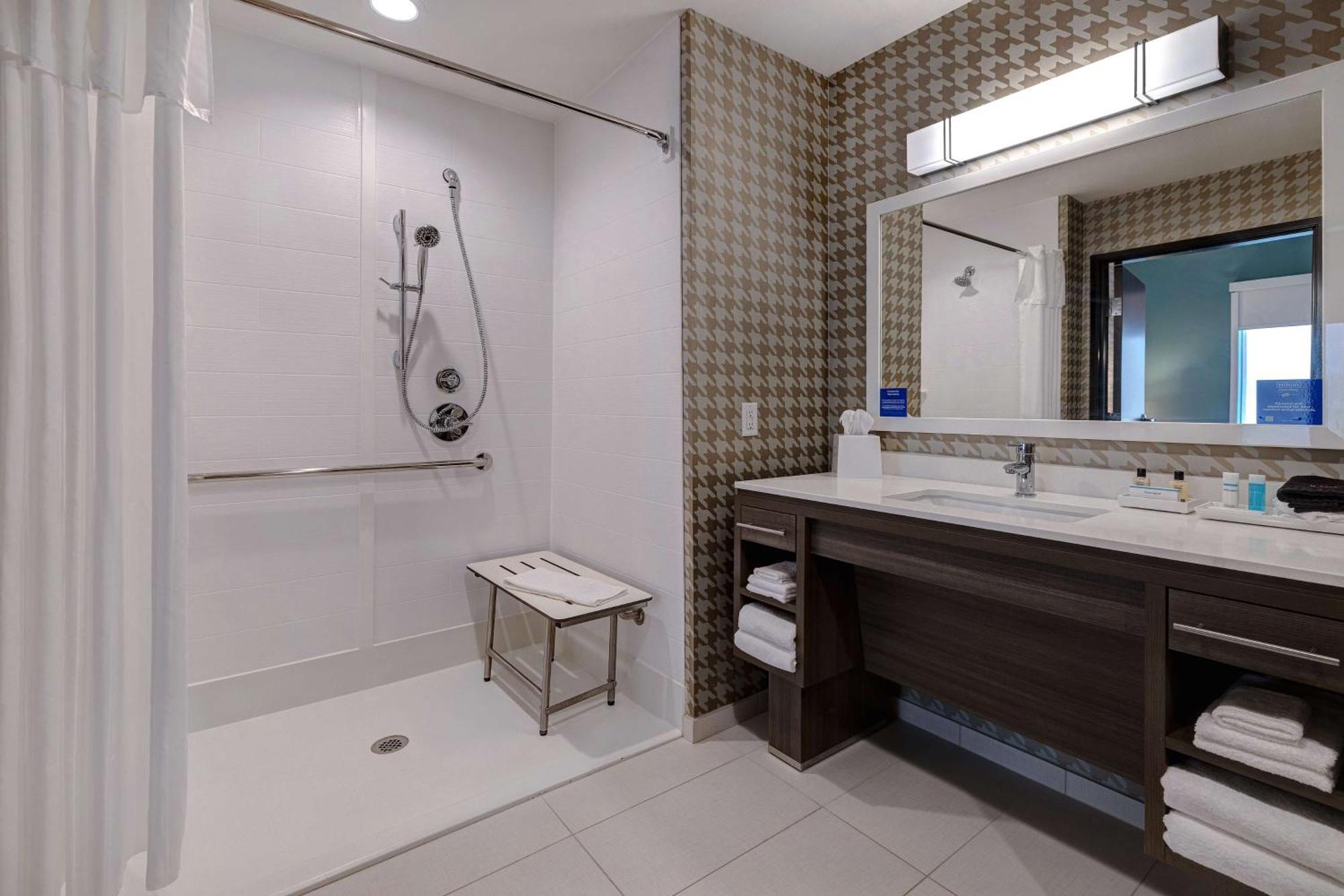 Home2 Suites By Hilton Dekalb Εξωτερικό φωτογραφία